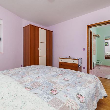 Apartments Djusi Dramalj Bagian luar foto