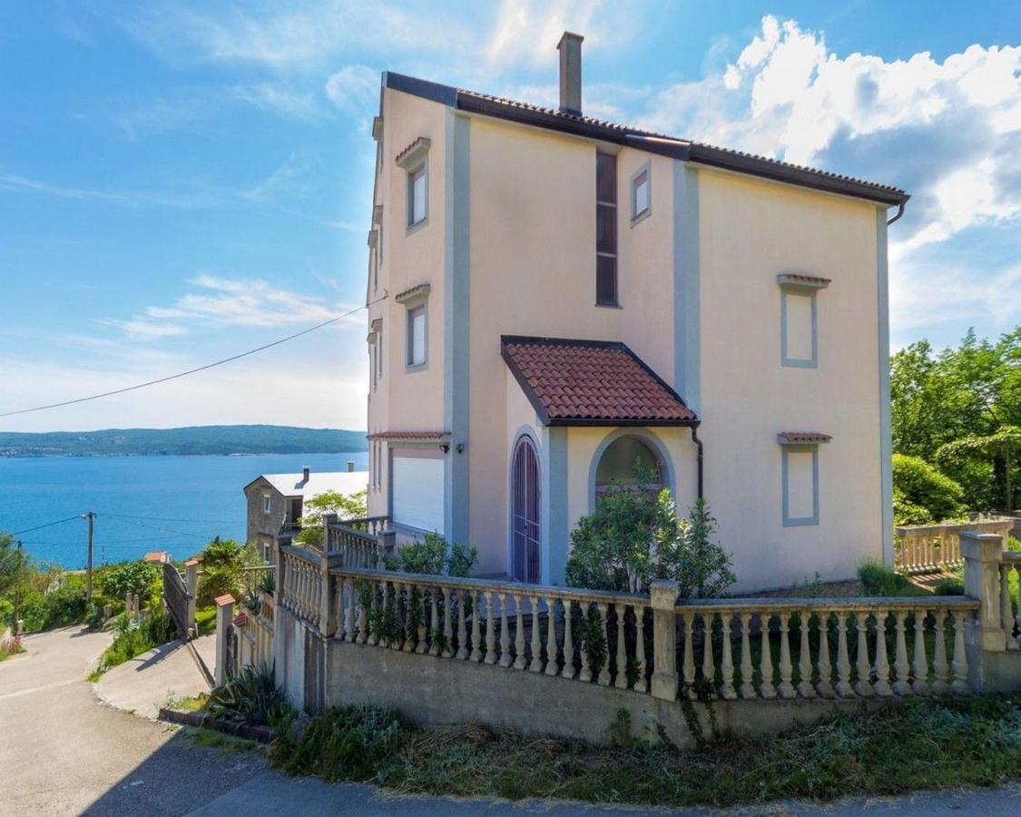 Apartments Djusi Dramalj Bagian luar foto