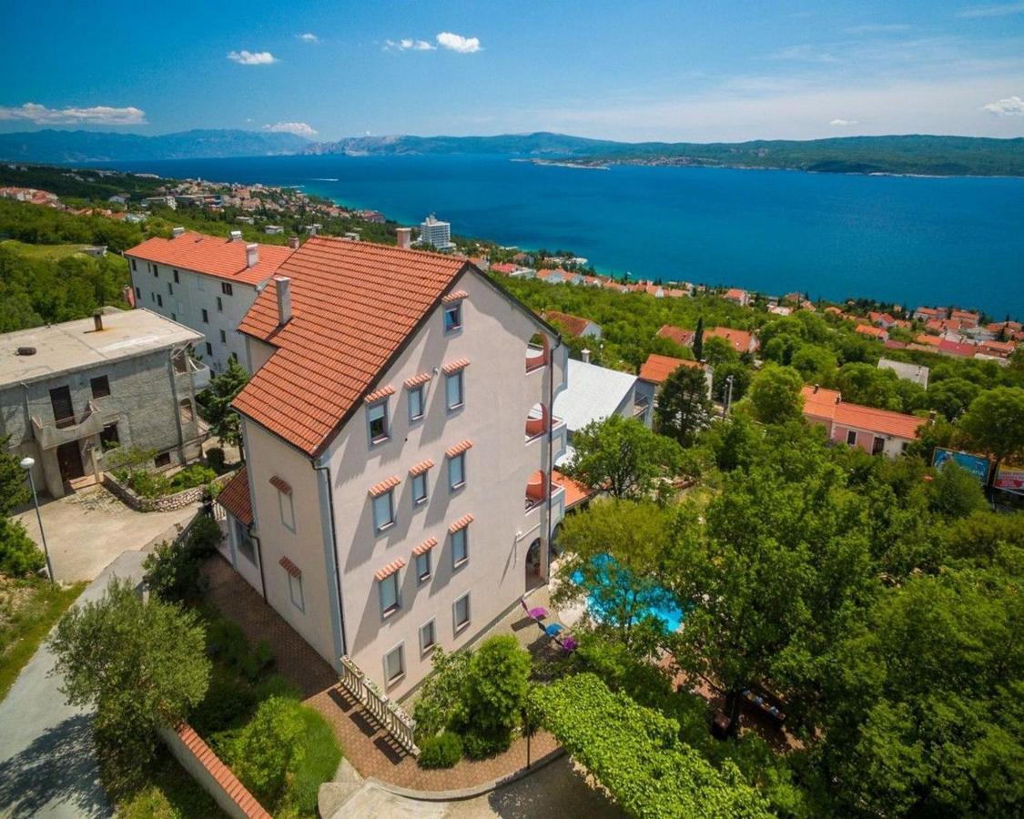 Apartments Djusi Dramalj Bagian luar foto