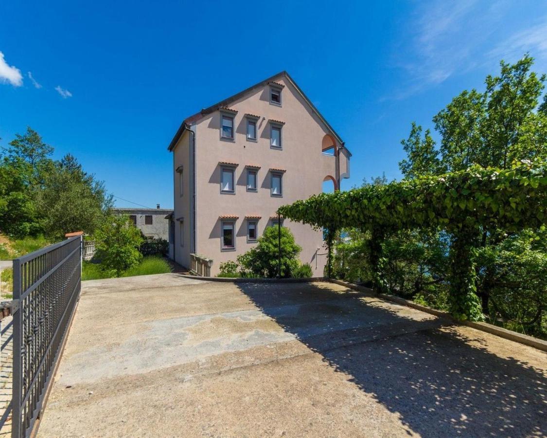 Apartments Djusi Dramalj Bagian luar foto