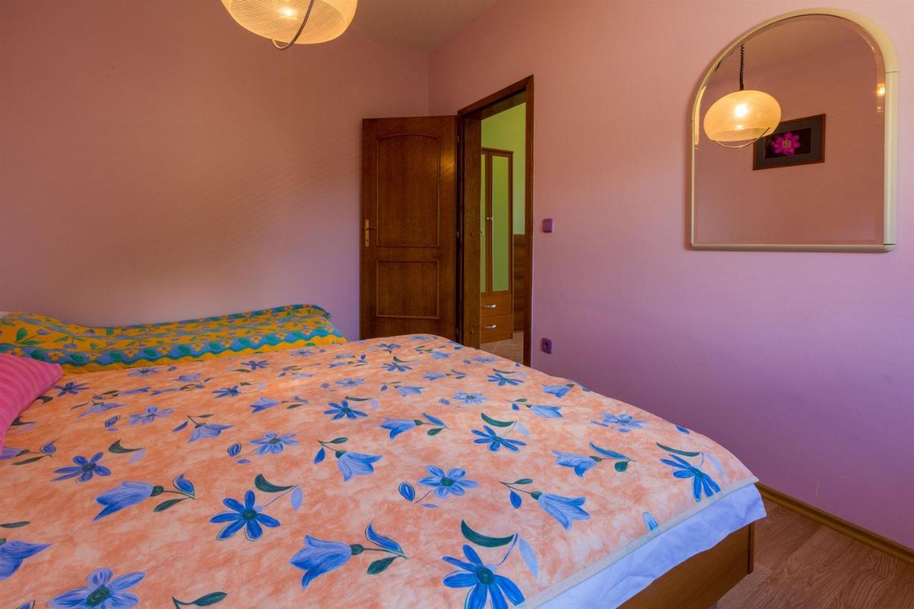 Apartments Djusi Dramalj Bagian luar foto