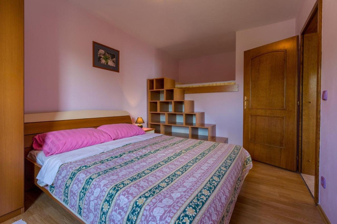 Apartments Djusi Dramalj Bagian luar foto