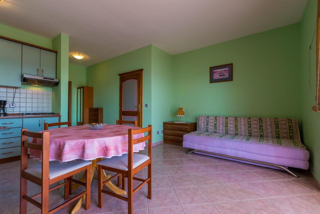 Apartments Djusi Dramalj Bagian luar foto